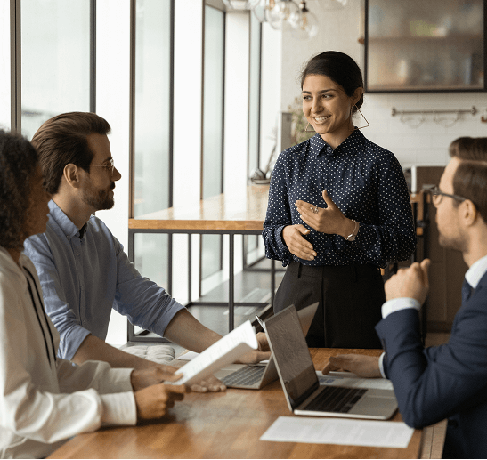 personas hablando del Crecimiento conjunto​ Soffid