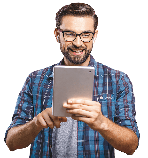 hombre con una tablet haciendo dos personas haciendo Servicios de Suscripción Empresarial